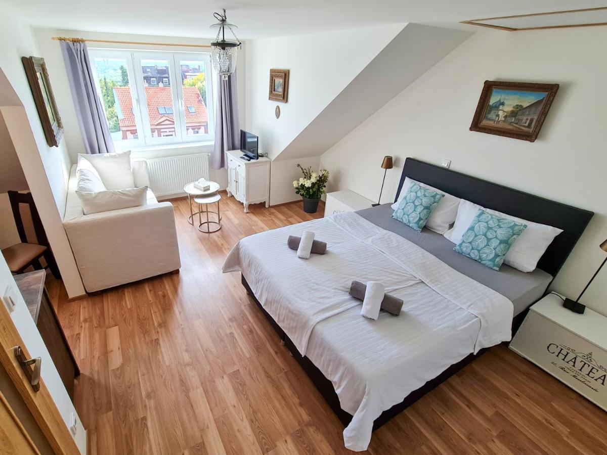 Apartman Praha Brevnov Buitenkant foto