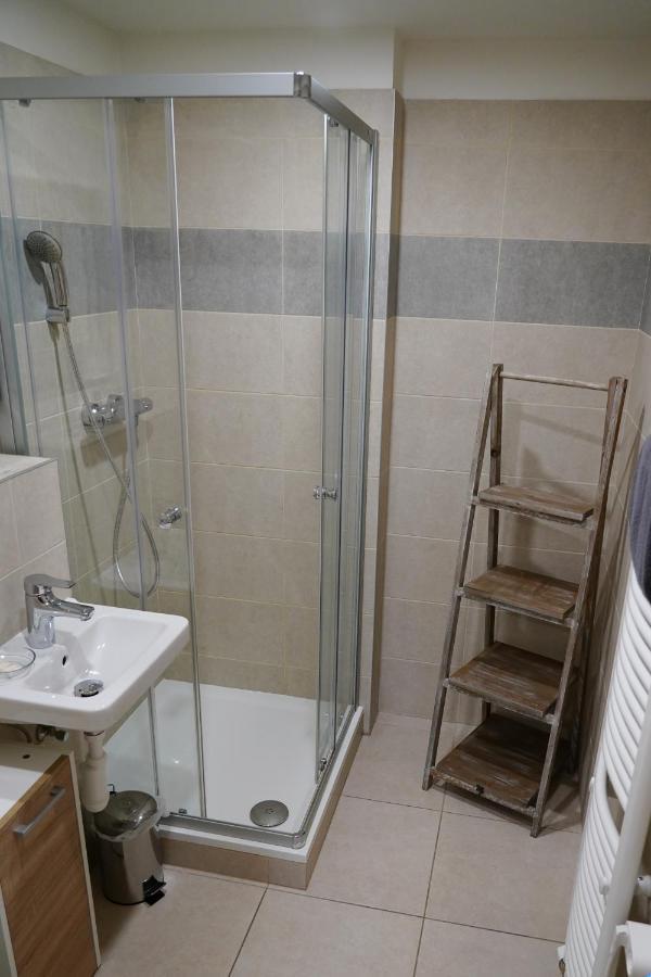Apartman Praha Brevnov Buitenkant foto